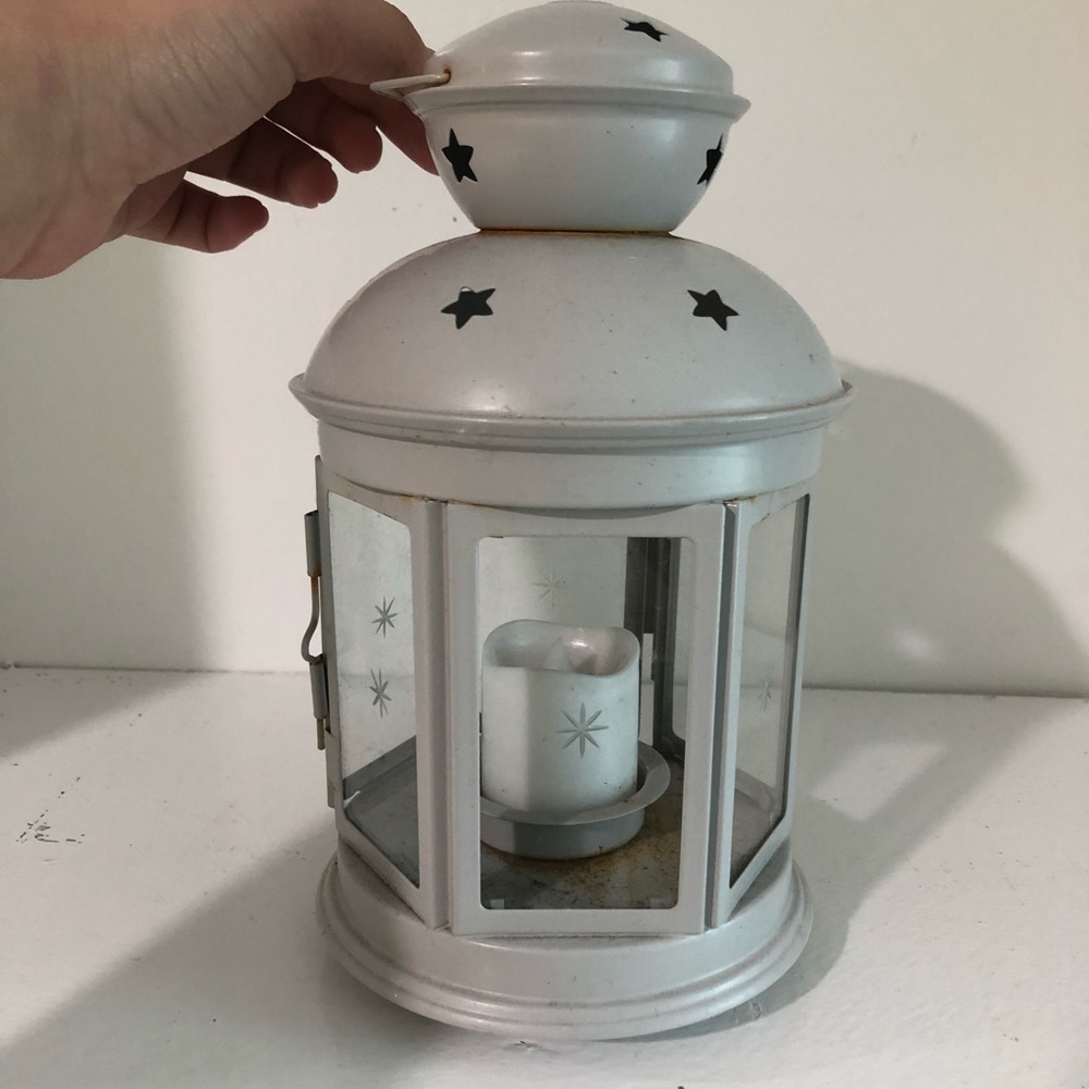 Light grey stars lantern